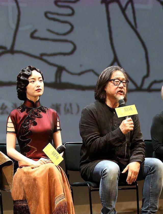 倪妮一身旗袍复古装出席话剧社,风韵美艳动人_角色_张艺谋_形体