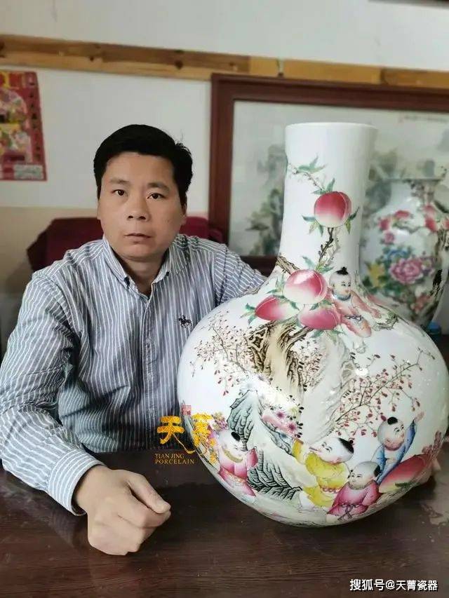 天菁瓷器:景德镇张景寿亲传弟子,省高工【蔡昌辉】,趣意高而显雅,艳而