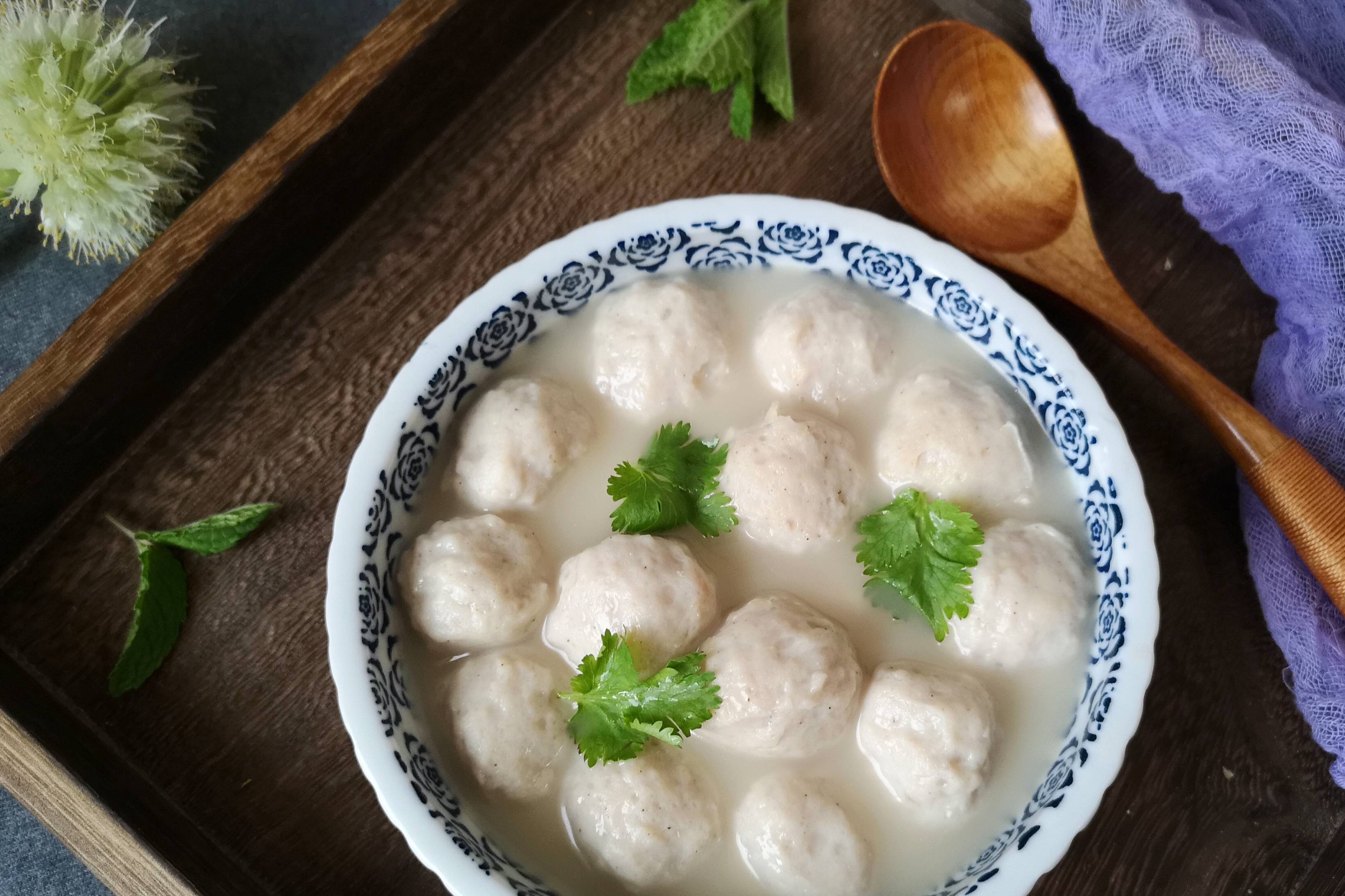 教你在家做鱼丸,q弹嫩滑,益智健脑,高考生尤其要多吃!_鱼肉_生姜_花椒