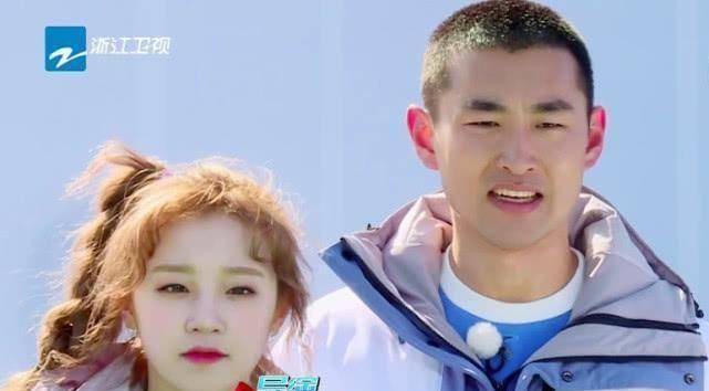 跑男成baby表白现场,七位素人夸她漂亮演技好,李晨反应很讽刺_宋雨琦