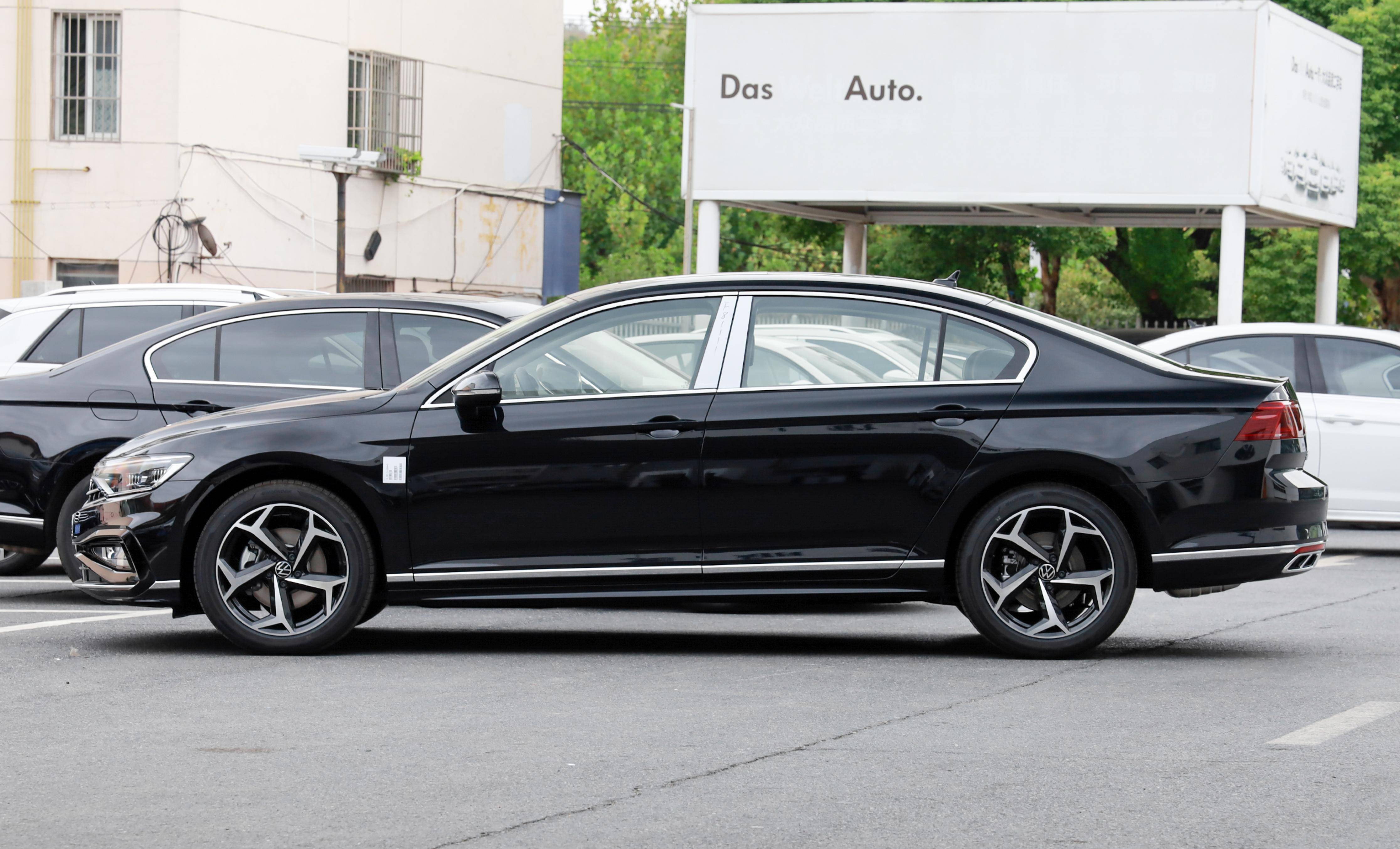 迈腾全系下探2.5万, 30天卖出13688辆_搜狐汽车_搜狐网