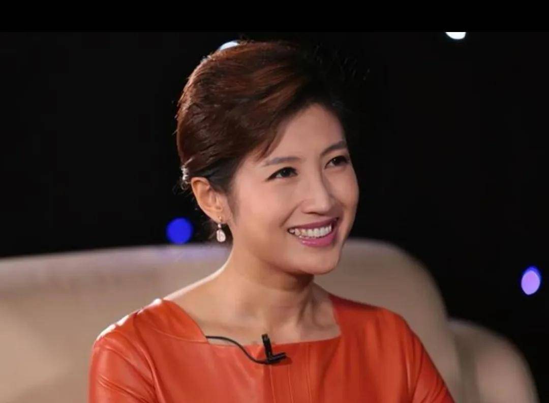 著名主持人春妮:一个人真正的能力是什么?_生活_控制_周瑜