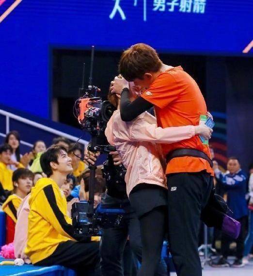 让杨洋留下后遗症,金晨摔下马:他竟然还不知悔改?_于小彤_感情_嘉宾