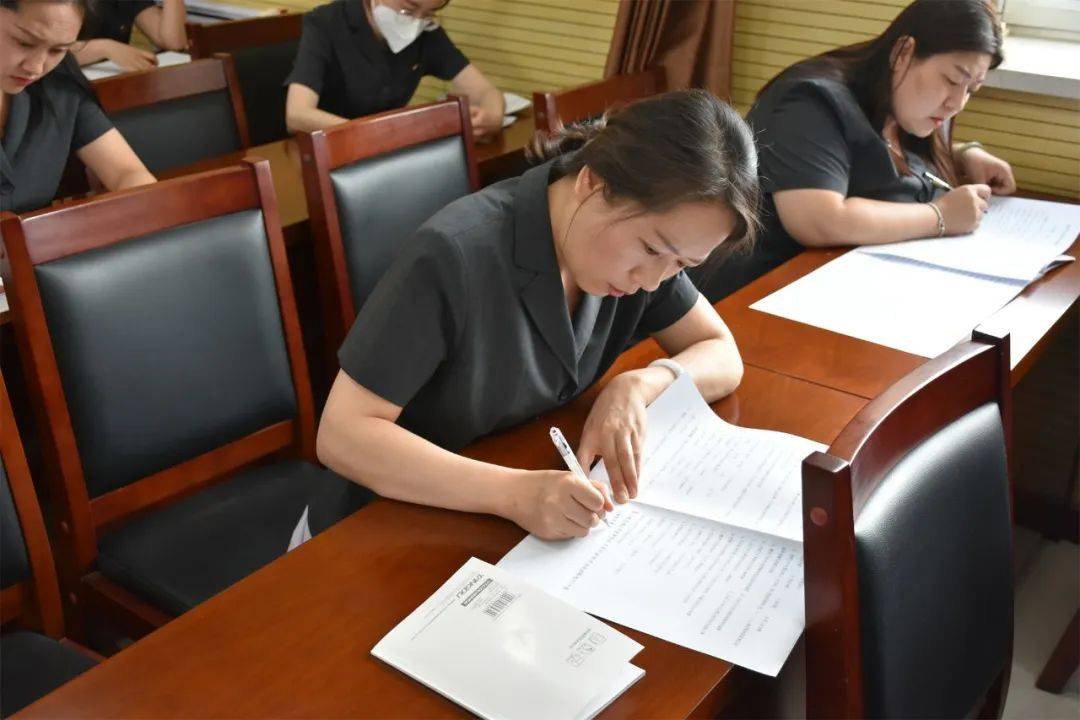忻府区法院开展聘用制书记员、辅助人员培训和考试