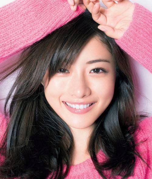 日剧女神石原里美闪婚!老公身份曝光,爱情甜蜜_交往_消息_灰姑娘