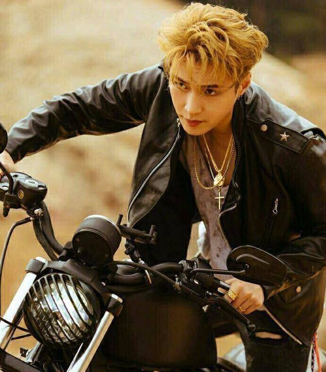 全能音乐人张艺兴,他就是我们俗世中梦寐以求而不得的大骄傲_情感