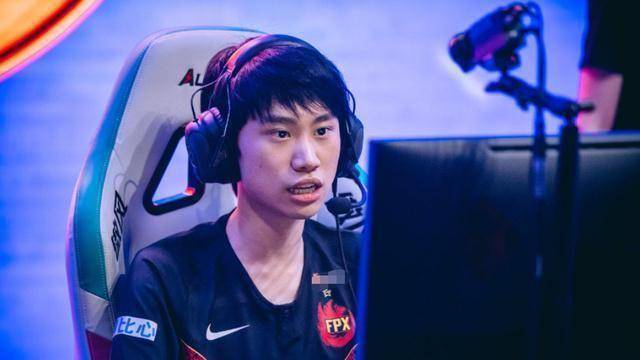 适应性头盔要"回"来了?