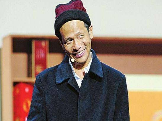 出道前是洗碗工,成名后和7年原配分手,转身娶粉丝生下龙凤胎_宋小宝