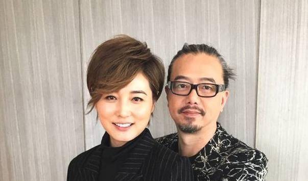 她在当红时淡出嫁经纪人,老公是张一山的老大,被求婚三次才答应_张延