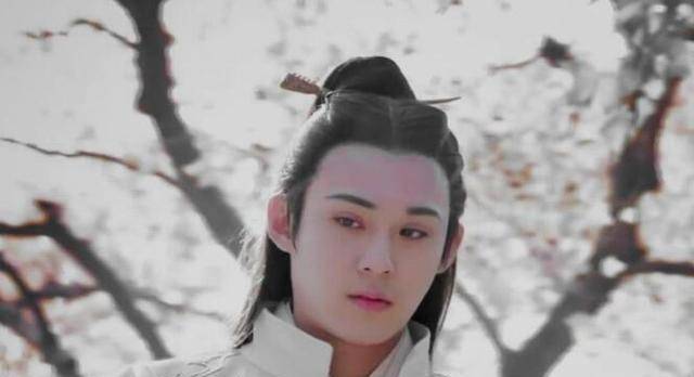 他是高颜值童星,三岁出道,却因为这件事始终不红_陈奕_精灵_组合