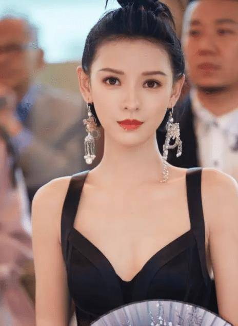张予曦是如何从网红变成明星的?_万国鹏_王菲_演唱会