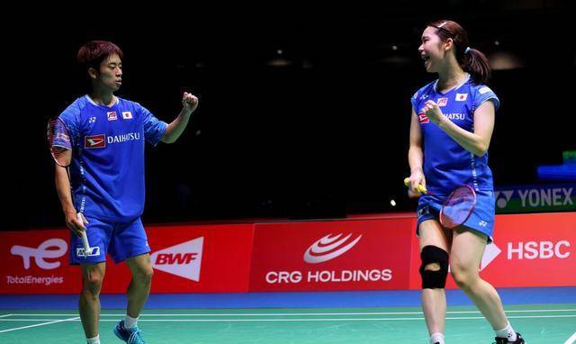 桃田贤斗彻底走向了低谷,缺席了几个月,首战复出就被香港的伍家朗2-0