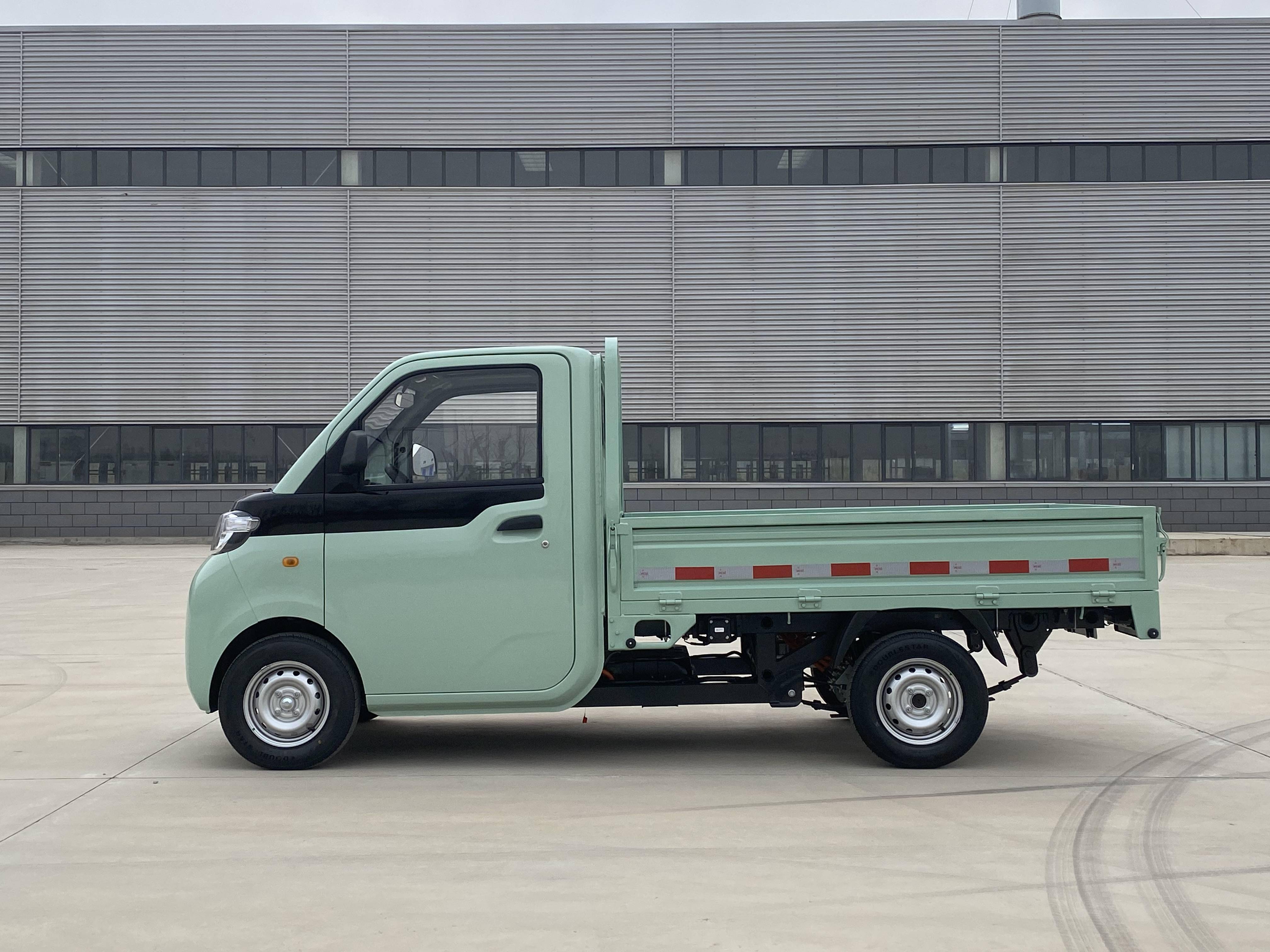 5万级商用车甄选 北汽雷驰新能源mini卡与荣光小卡谁更合适?