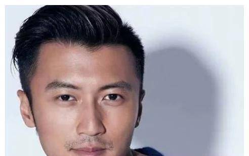 但是,年轻的时候,谢霆锋追求过女演员.那就是张燊悦.