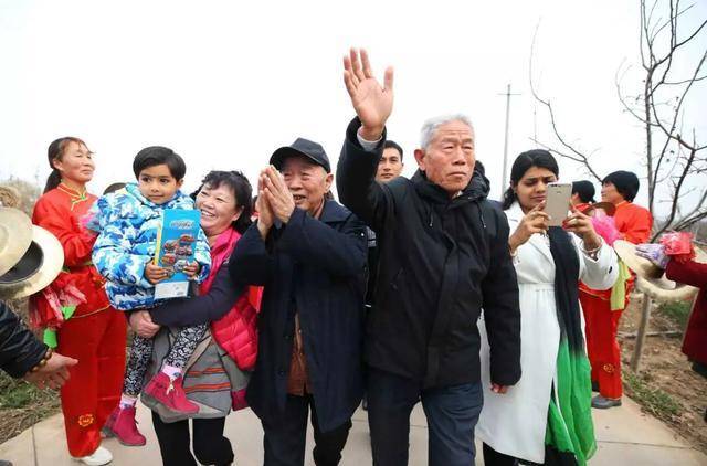 在和家人恢复联系后,王琪也几次向印度政府申请回国,但遭到拒绝.