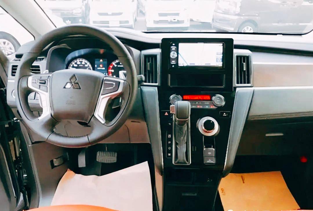 三菱全新"得利卡"做到了,皮卡车头,空间太夸张!_搜狐汽车_搜狐网