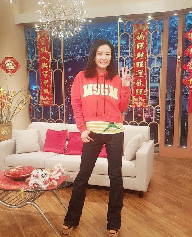 2018年1月31号,"今晚见"正式和大家见面,乐瞳,朱慧敏,曾华倩的完美