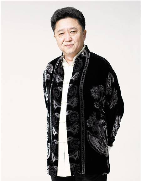 鲁豫有约:专访于谦人物:《于谦:「德云皇后」的品格》蹦迪班长:《于谦