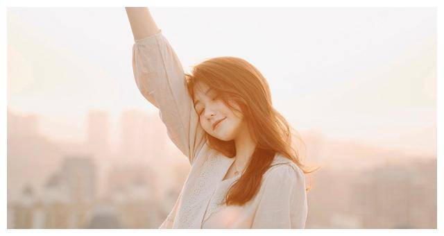 拥有操劳命的生肖女,为家庭忙碌半辈子,却能安享晚年!_孩子_家人_生活