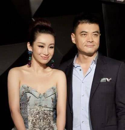 为丈夫付出10年,他却把幸福给小7岁的影后,51岁唐静仍单身_女人_高涨