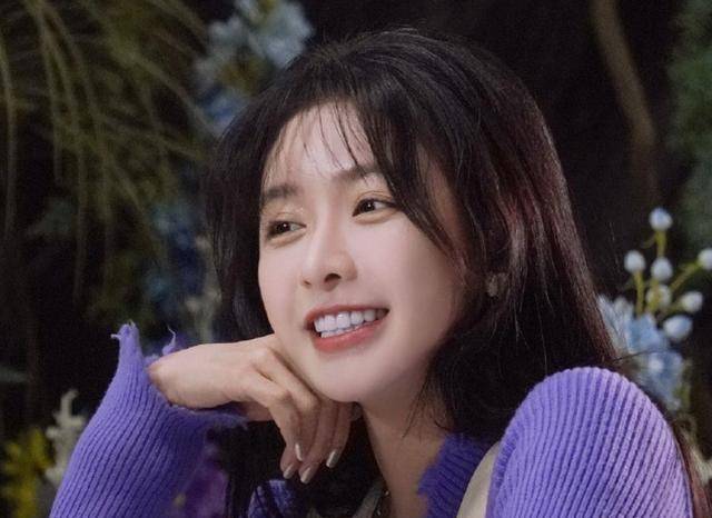 王大陆蔡卓宜街头热吻被拍,曾经在节目中打情骂俏,哥哥变男友?