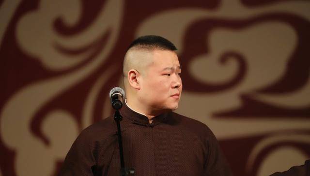 因为德云女孩的爱,它不是单向的,都是有回应的_岳云鹏_郭德纲_相声