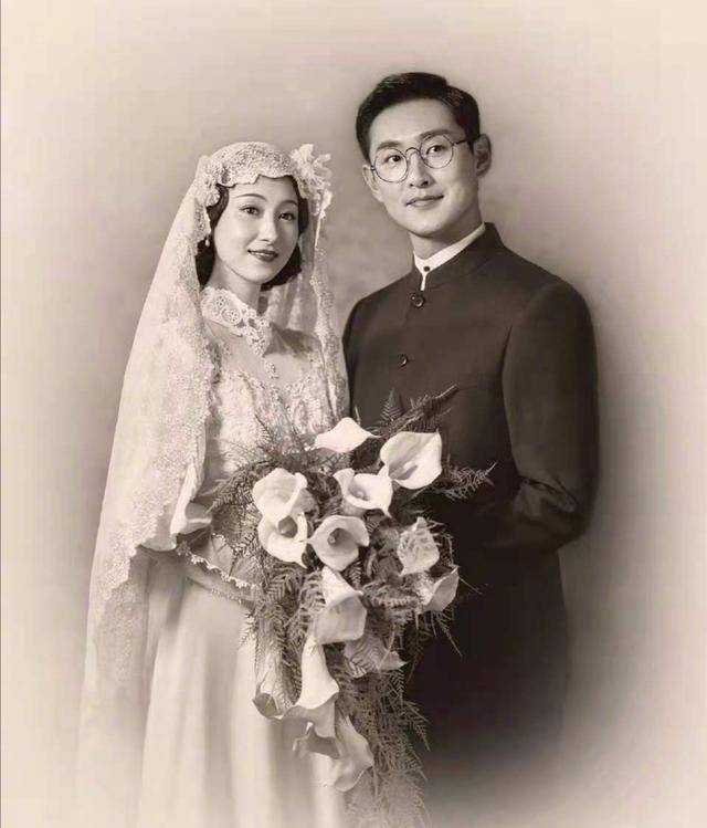 王彦霖艾佳妮伴手礼公布,婚期已定,还有神秘伴郎现身_婚礼_爱情_陈立