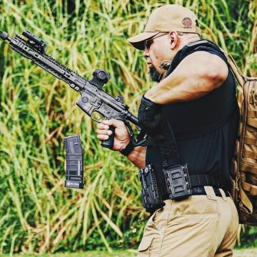 健美猛男是死肌肉?看看这个退伍特种兵他怎么说!