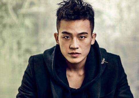 娱乐圈情侣都快分完了","唐艺兴张若昀撑住!