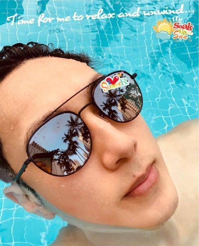 吴尊晒照自曝遭女儿嫌弃,儿子却超黏爸爸与neinei争宠_max_身材_一家