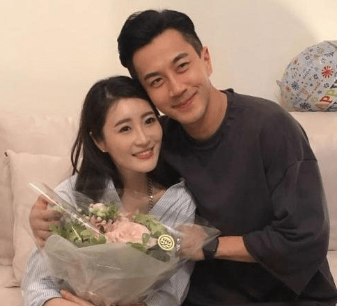 而且,刘恺威与林夏薇是多年的好友.