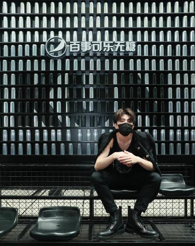 小八卦,蔡徐坤,易烊千玺,陈伟霆张艺兴,吉克隽逸,程潇_妹妹_cp_节目