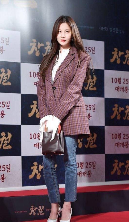 徐贤穿西装怎么那么好看,经典复古凑一起,帅起来真没