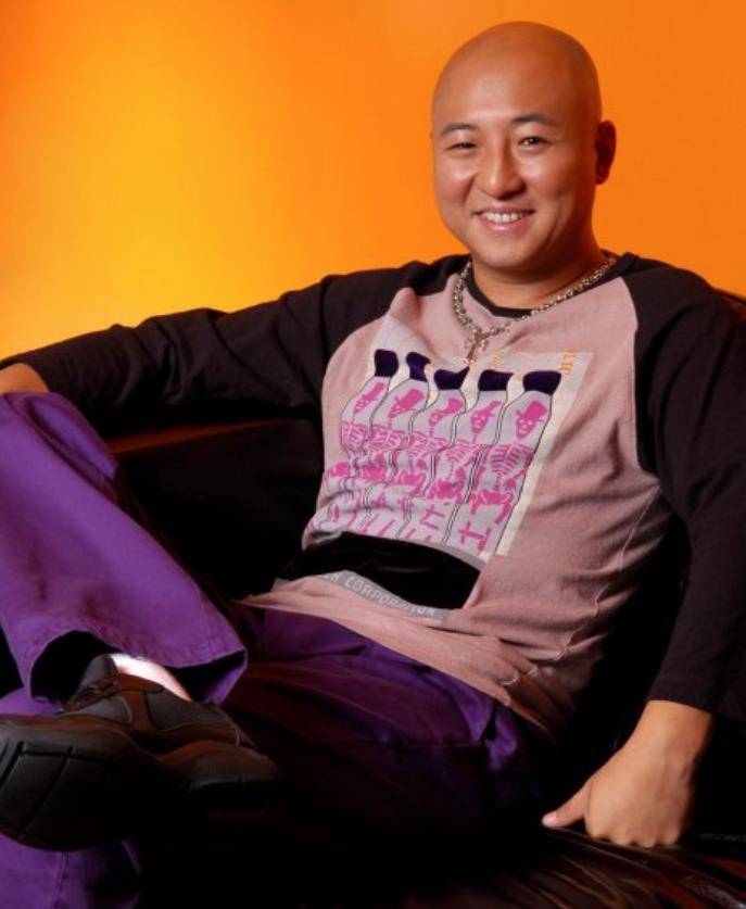 "狠人"周晓鸥:21岁出道,28岁成乐坛霸主,52岁因演技太好挨骂_零点乐队