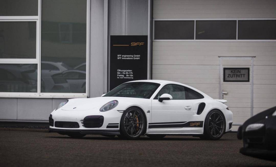 出自这家改装店每一辆保时捷911,都可以成为湾岸上的"黑鸟"!