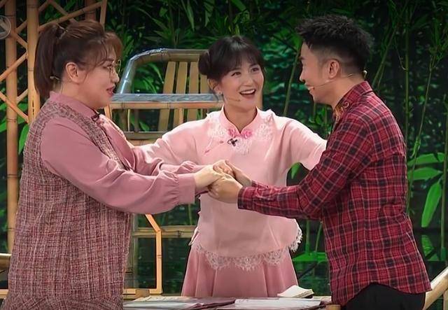 谢娜的天时地利人和,肖战的另一段"陈情"_小品_表演_四川