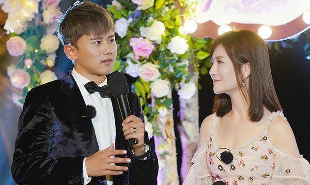 谢娜张杰甜蜜拥吻:从女强男弱到势均力敌,好的婚姻离不开这一点_机会