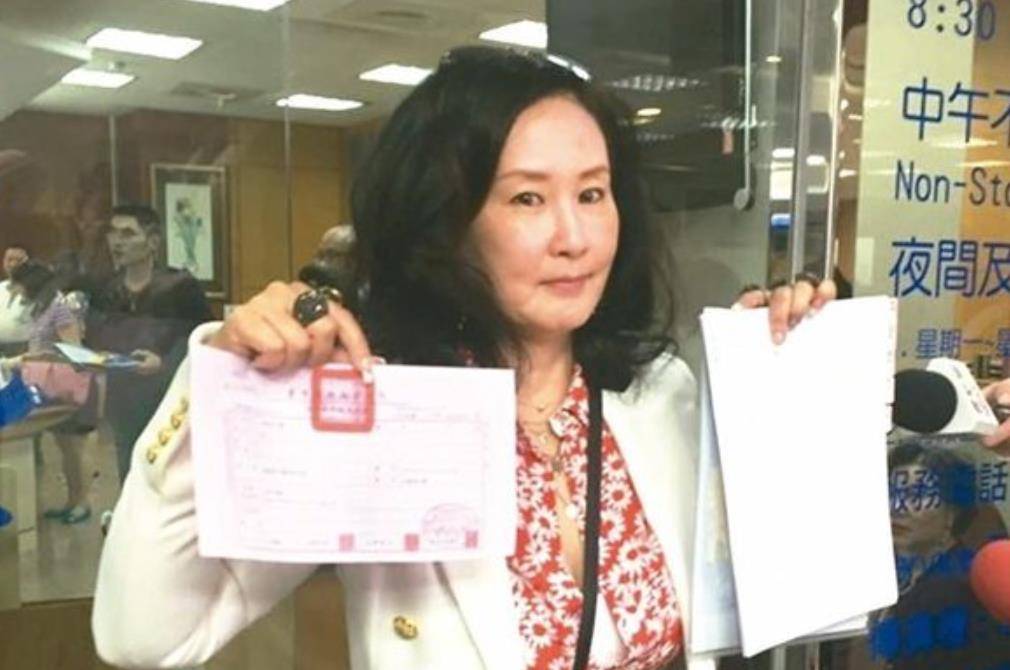 1964年,长女李文出生,然而王尚勤得知李敖早已有了新欢,遂断了和他的