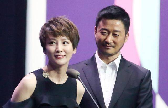 谢楠:婚礼自己操办,老公拄着拐结婚,与吴京生活有欢笑也有泪水_时候