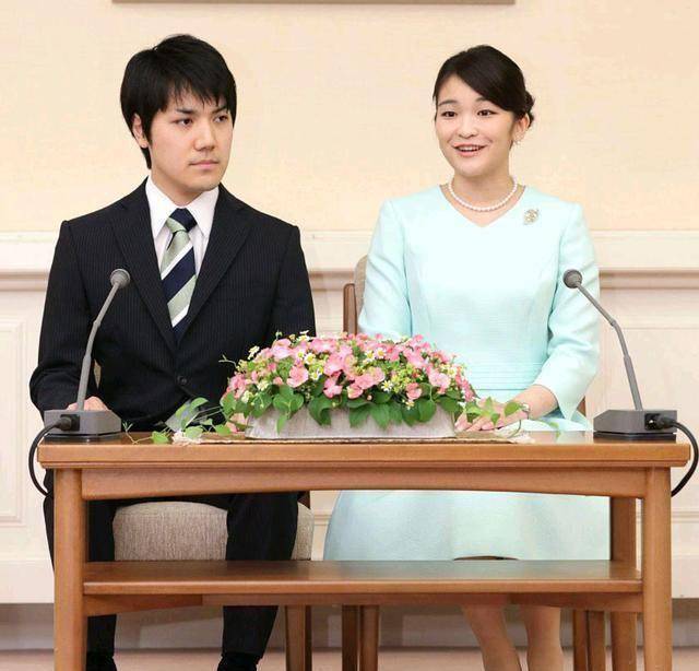 小室圭:穷小子到驸马爷,原以为一步登天,结果老婆放弃巨额嫁妆_公主