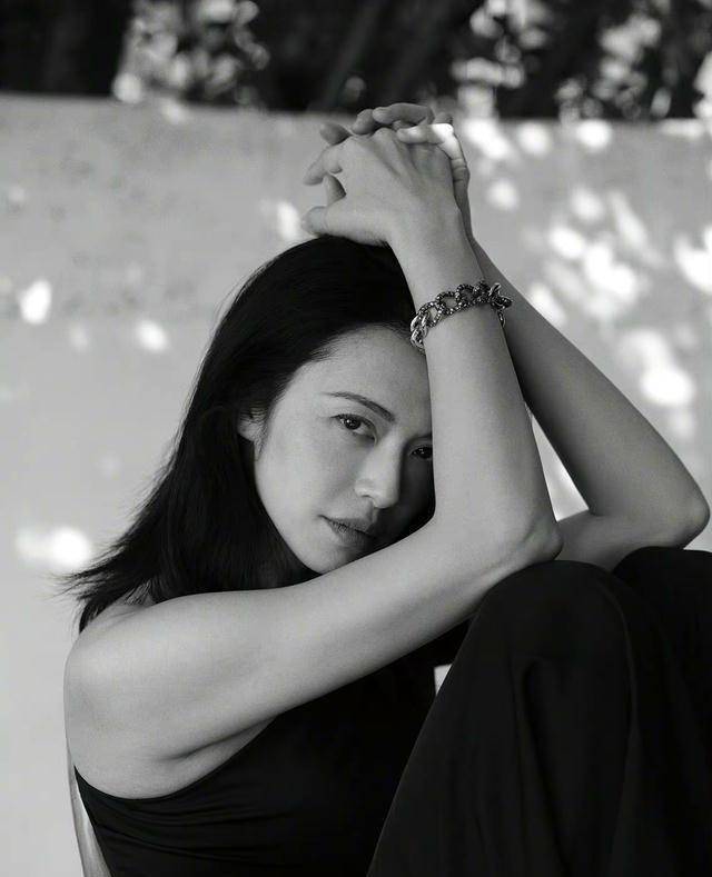 姚晨舒淇的美不易觉察?错了,来看看大嘴美女多有风情_气质_时尚_标准