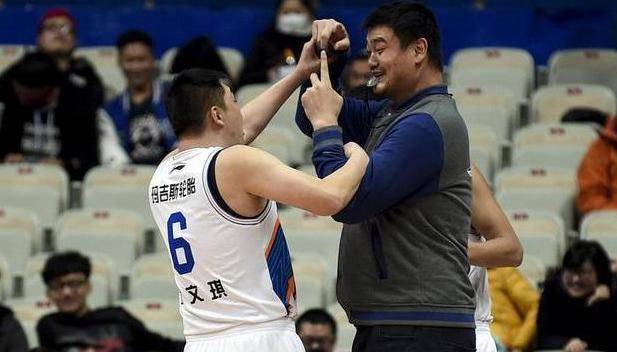 cba名哨被禁赛或就此告别中国篮坛_裁判_叶楠_魏国梁