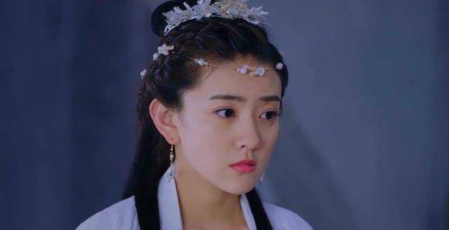 蒲巴甲未婚妻节后首晒照,周身胖两圈腹部隆起似有孕_梁洁_肚子_照片