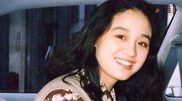 与周迅共同爱上贾宏声的伍宇娟,事业巅峰欠下巨债,如今怎样了?