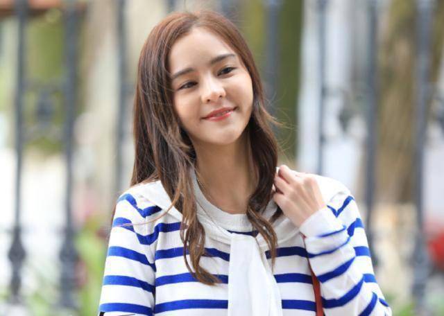 剧火了,甜度不输《奈何boss》,一口气12集停不下来_李海娜_彩虹_演技