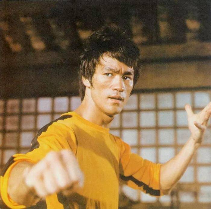 泰森谈李小龙:擂台上速度再快,我一拳也能把他打趴下_成龙_限制_比赛