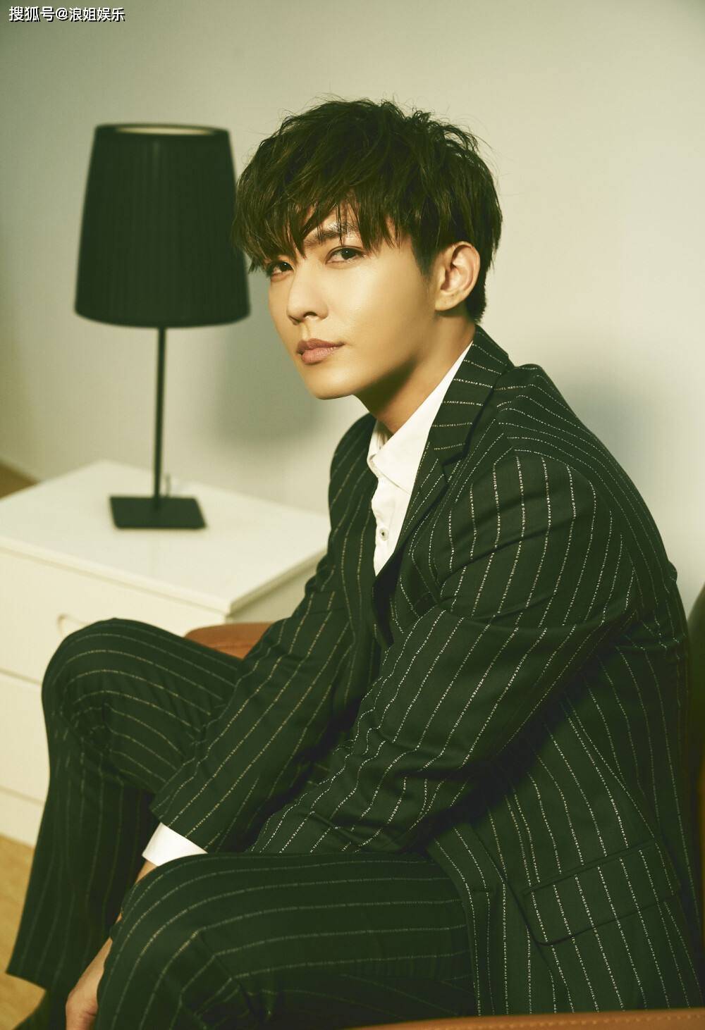 曝38岁台星炎亚纶骚扰未成年人!