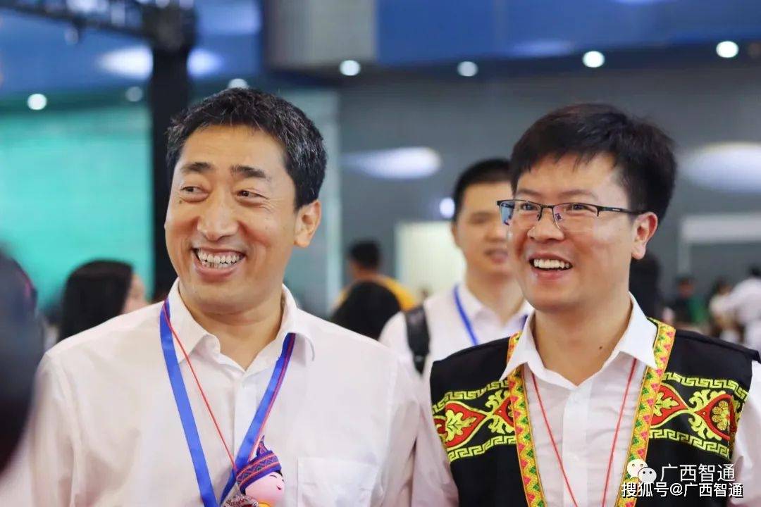 县长施天建,上林县委常委,副县长黄彦进,马山县人民政府副县长张春涛