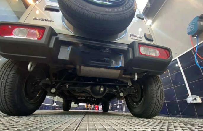 落地31万,国内首提2021款铃木"吉姆尼",网友:看不明白!