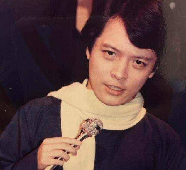 他曾与邓丽君齐名,风头一度超越秦汉,秦祥林,如今杳无音讯_刘文正